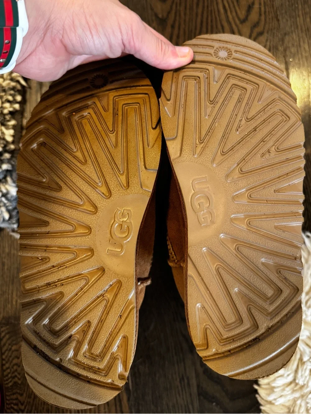 UGG Kids Classic II Chestnut Short Boots